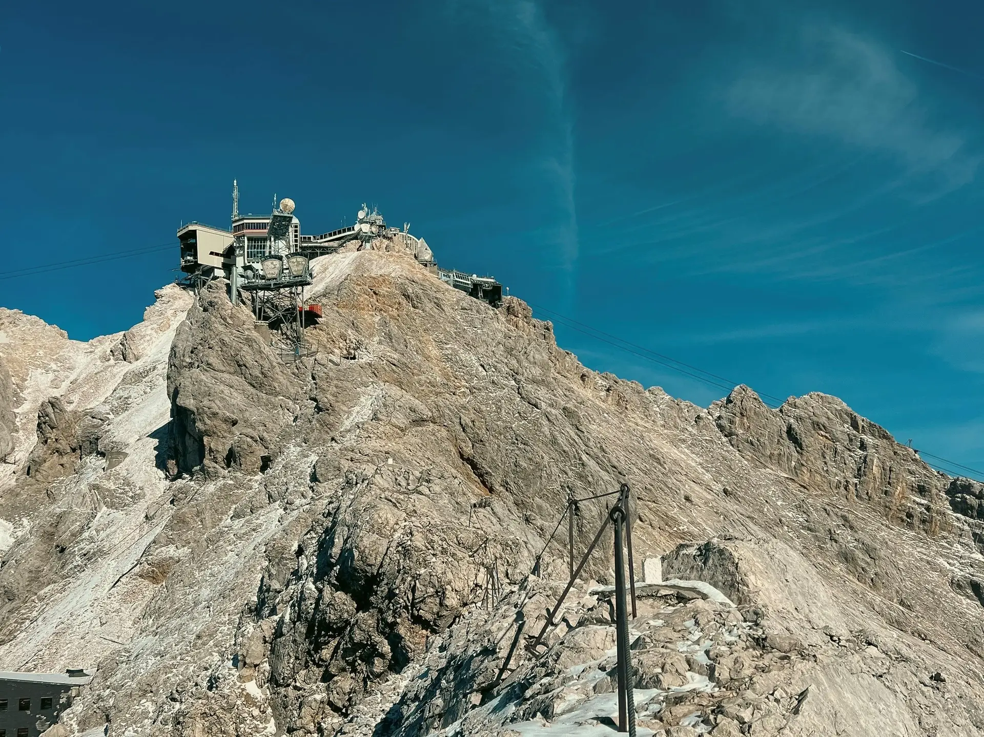 Wandelen naar de top van de Zugspitze via het Reintal